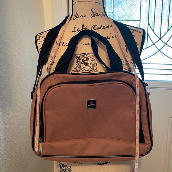 TAG HEUER Messenger bag mauve and black colored. - Picture 10 of 15